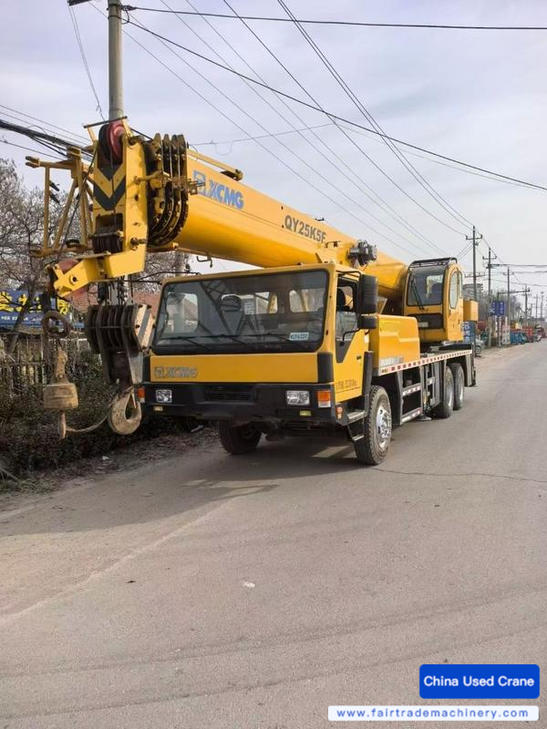 Buy XCMG 25k5F Used Crane / 1